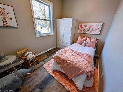 104 Catharine Avenue, Brantford, ON - Indoor Photo Showing Bedroom