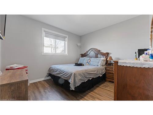 44 Albemarle Street, Brantford, ON - Indoor Photo Showing Bedroom