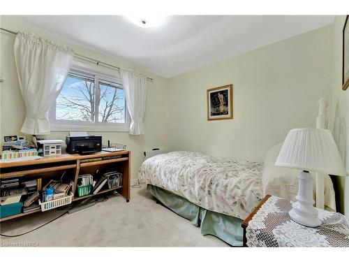 307 Baptist Church Road, Caledonia, ON - Indoor Photo Showing Bedroom
