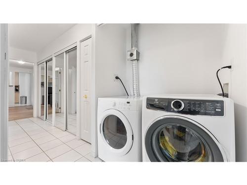 112-793 Colborne Street, Brantford, ON - Indoor Photo Showing Laundry Room