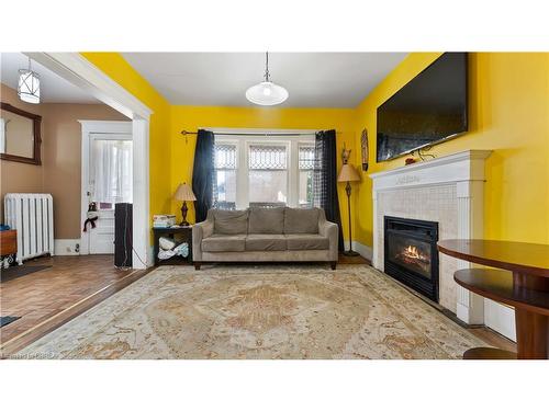 132 Rawdon Street, Brantford, ON - Indoor Photo Showing Living Room With Fireplace