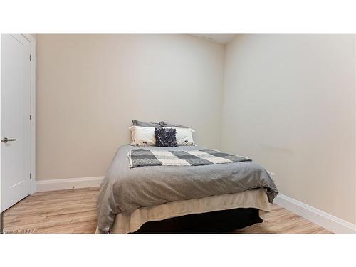 214B-85 Morrell Street, Brantford, ON - Indoor Photo Showing Bedroom