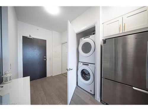 320-7711 Green Vista Gate, Niagara Falls, ON - Indoor Photo Showing Laundry Room