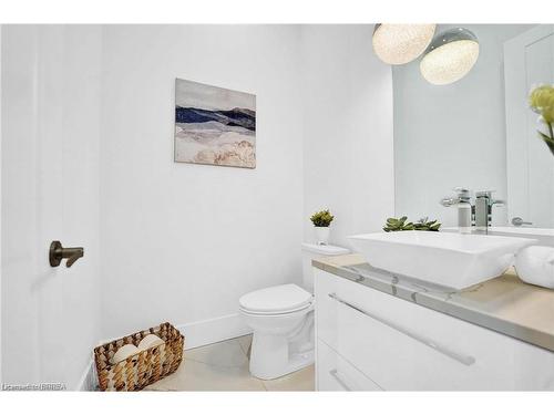 73 Grandville Circle, Paris, ON - Indoor Photo Showing Bathroom