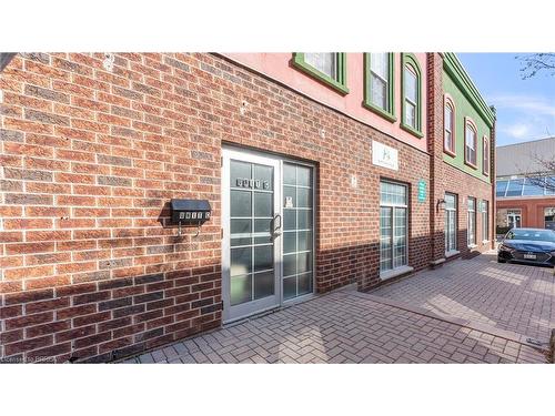 16-18 Market Street, Brantford, ON 