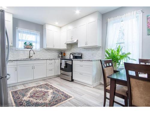 266 Thirteenth Concession Road, Scotland, ON - Indoor Photo Showing Kitchen With Upgraded Kitchen
