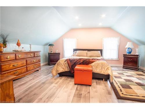266 Thirteenth Concession Road, Scotland, ON - Indoor Photo Showing Bedroom