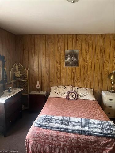29/31 London Street, Tillsonburg, ON - Indoor Photo Showing Bedroom