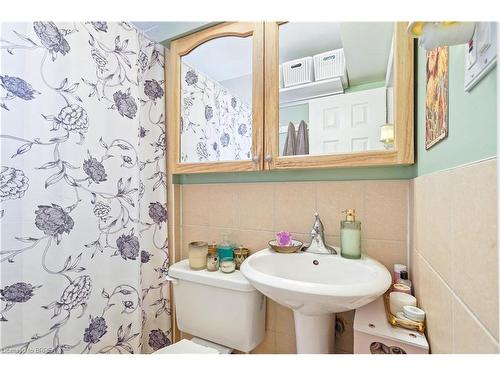 302-648 Grey Street, Brantford, ON - Indoor Photo Showing Bathroom
