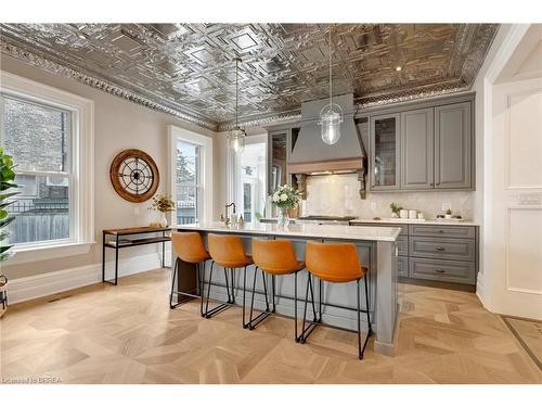 38 Dufferin Avenue, Brantford, ON - Indoor Photo Showing Kitchen With Upgraded Kitchen