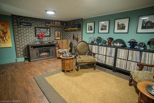 111 Tutela Heights Road, Brantford, ON - Indoor With Fireplace