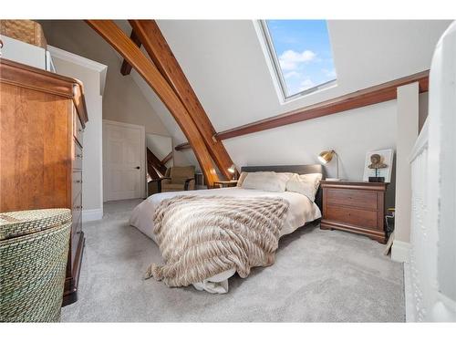 206-21 Richmond Street, Brantford, ON - Indoor Photo Showing Bedroom