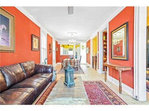 6 Ada Avenue, Brantford, ON - Indoor Photo Showing Living Room