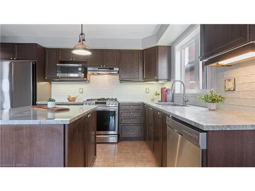 68 Hansford Drive, Brantford, ON - Indoor Photo Showing Kitchen With Stainless Steel Kitchen With Upgraded Kitchen