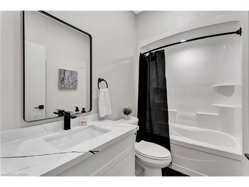 16 Macneil Court, Port Burwell, ON - Indoor Photo Showing Bathroom