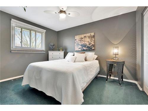 3 Ashgrove Court, Brantford, ON - Indoor Photo Showing Bedroom