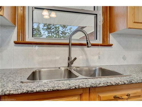21 Jefferson Avenue, Port Colborne, ON - Indoor Photo Showing Kitchen With Double Sink
