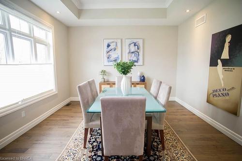 290 Mount Pleasant Road, Brantford, ON - Indoor Photo Showing Dining Room