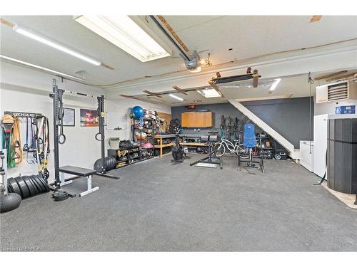 47 Burlington Street, Harrisburg, ON - Indoor Photo Showing Gym Room