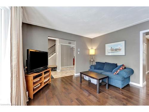 25 Sky Acres Drive, Brantford, ON - Indoor Photo Showing Living Room