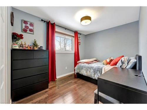 25 Sky Acres Drive, Brantford, ON - Indoor Photo Showing Bedroom
