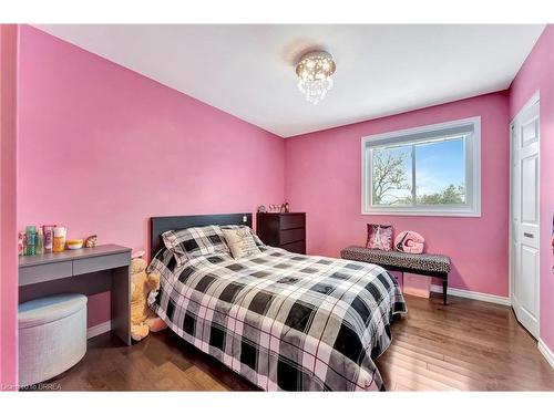 25 Sky Acres Drive, Brantford, ON - Indoor Photo Showing Bedroom