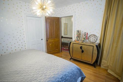 166 Brock Street, Brantford, ON - Indoor Photo Showing Bedroom