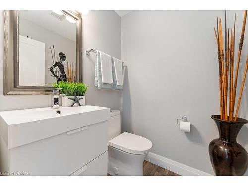 231 Parkside Drive, Waterdown, ON - Indoor Photo Showing Bathroom