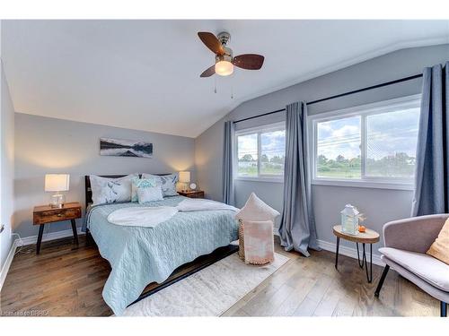 52 River Drive, Port Dover, ON - Indoor Photo Showing Bedroom