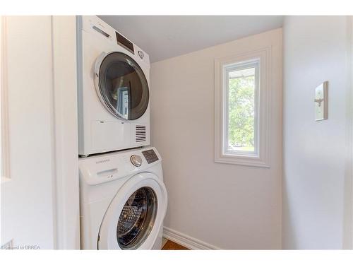 52 River Drive, Port Dover, ON - Indoor Photo Showing Laundry Room