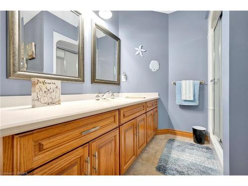 6 Werret Avenue, Simcoe, ON - Indoor Photo Showing Bathroom