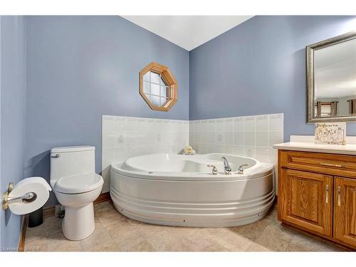 6 Werret Avenue, Simcoe, ON - Indoor Photo Showing Bathroom