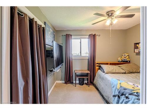 7075 Sexton Road, Arkona, ON - Indoor Photo Showing Bedroom