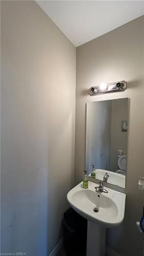 79 Dolomiti Court, Hamilton, ON - Indoor Photo Showing Bathroom