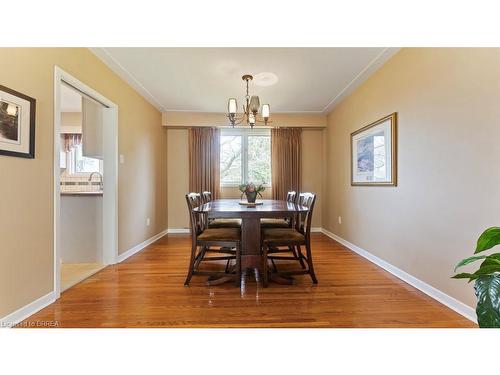 21 Brier Place, Brantford, ON - Indoor Photo Showing Dining Room