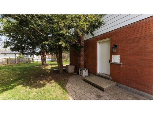 21 Brier Place, Brantford, ON - Outdoor With Exterior