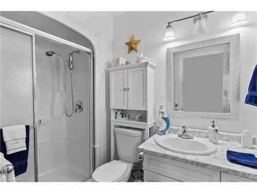 308-24 Ontario Street, Bracebridge, ON - Indoor Photo Showing Bathroom