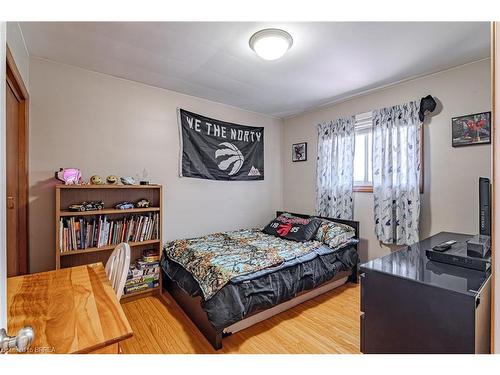 46 James Street, Burford, ON - Indoor Photo Showing Bedroom