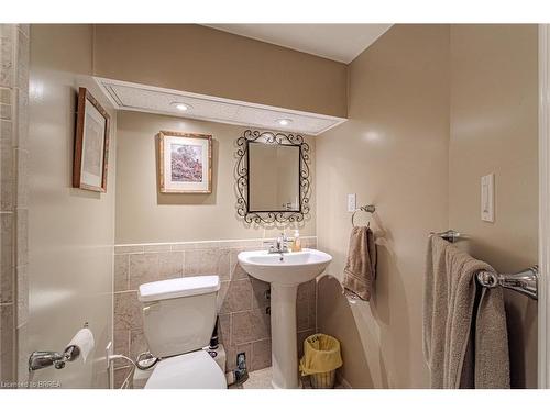 46 James Street, Burford, ON - Indoor Photo Showing Bathroom
