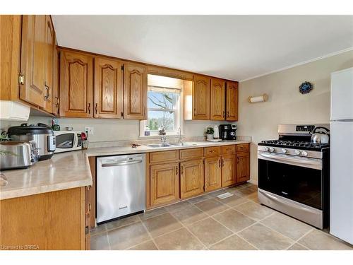 1784 Windham Centre Road, Windham Centre, ON - Indoor Photo Showing Kitchen With Double Sink