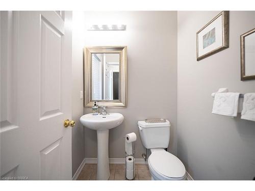 3351 Moses Way, Burlington, ON - Indoor Photo Showing Bathroom