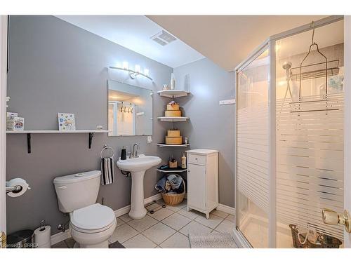 70 Daugaard Avenue, Paris, ON - Indoor Photo Showing Bathroom