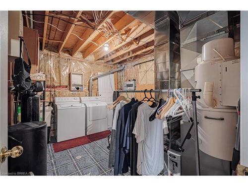 70 Daugaard Avenue, Paris, ON - Indoor Photo Showing Laundry Room
