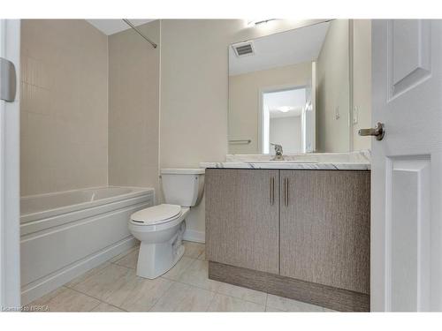 51 Baskett Street, Brantford, ON - Indoor Photo Showing Bathroom