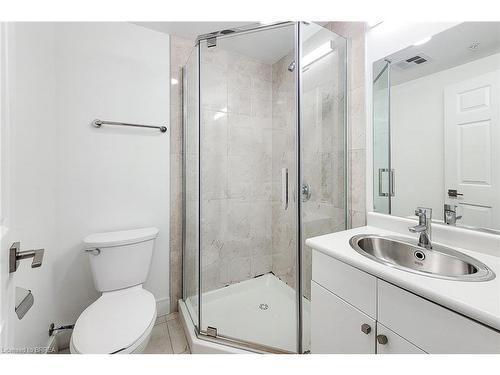 306-1 Wellington Street, Brantford, ON - Indoor Photo Showing Bathroom