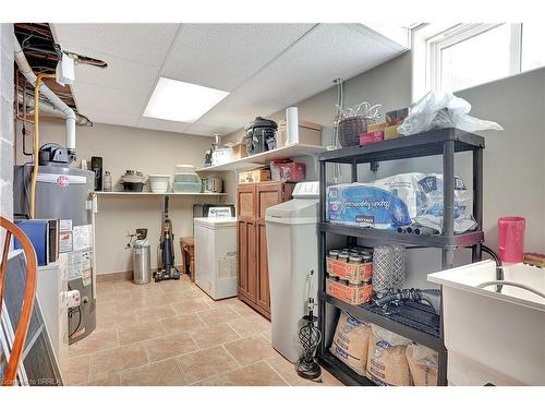28 Hillier Crescent, Brantford, ON - Indoor Photo Showing Laundry Room