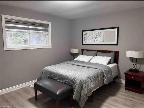 6 Pace Avenue, Brantford, ON - Indoor Photo Showing Bedroom