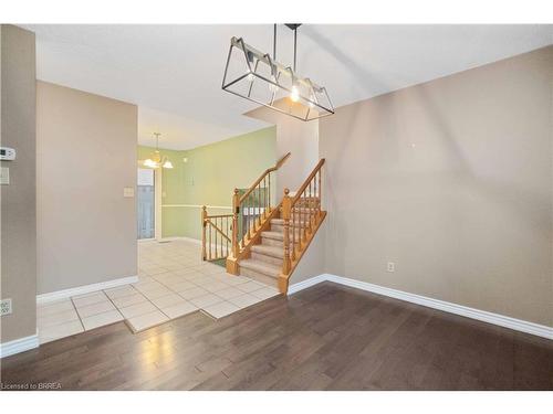 52 Gurnett Drive, Hamilton, ON - Indoor Photo Showing Other Room