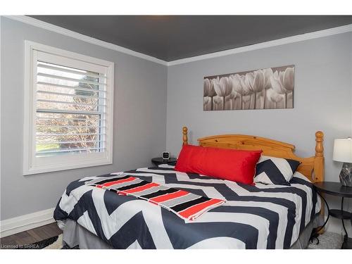 818 Cambridge Street, Woodstock, ON - Indoor Photo Showing Bedroom