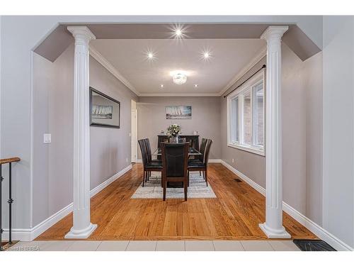 46 Oxbow Road, Brantford, ON - Indoor Photo Showing Dining Room